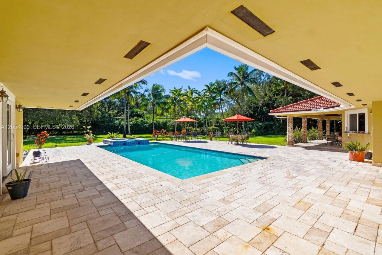 6500 SW 127th Street, Pinecrest, FL 33156 Photo