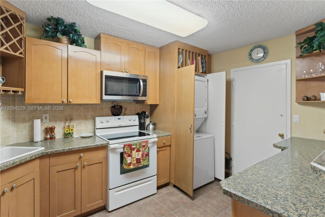 4020 Galt Ocean Dr , Unit 203, Fort Lauderdale, FL 33308 Photo