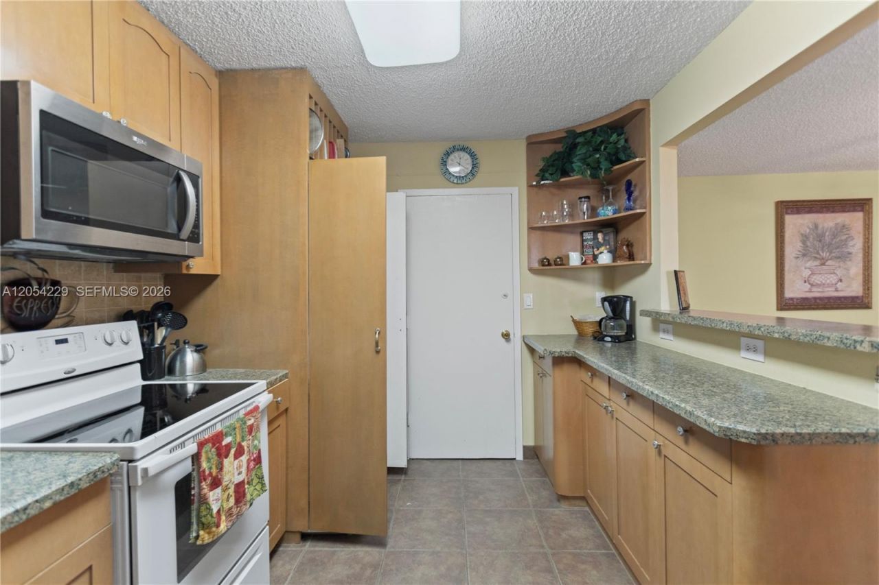 4020 Galt Ocean Dr , Unit 203, Fort Lauderdale, FL 33308 Photo