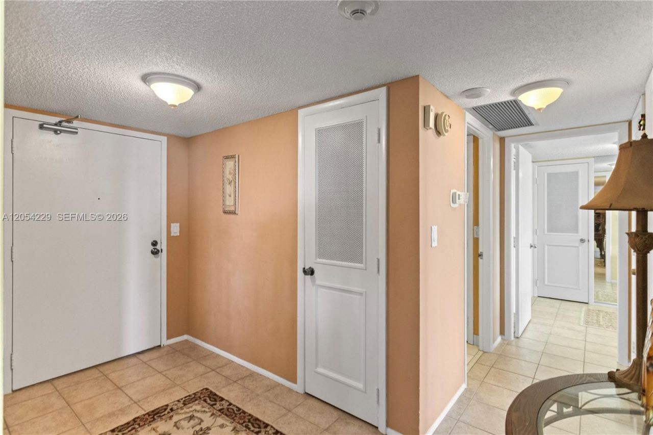 4020 Galt Ocean Dr , Unit 203, Fort Lauderdale, FL 33308 Photo