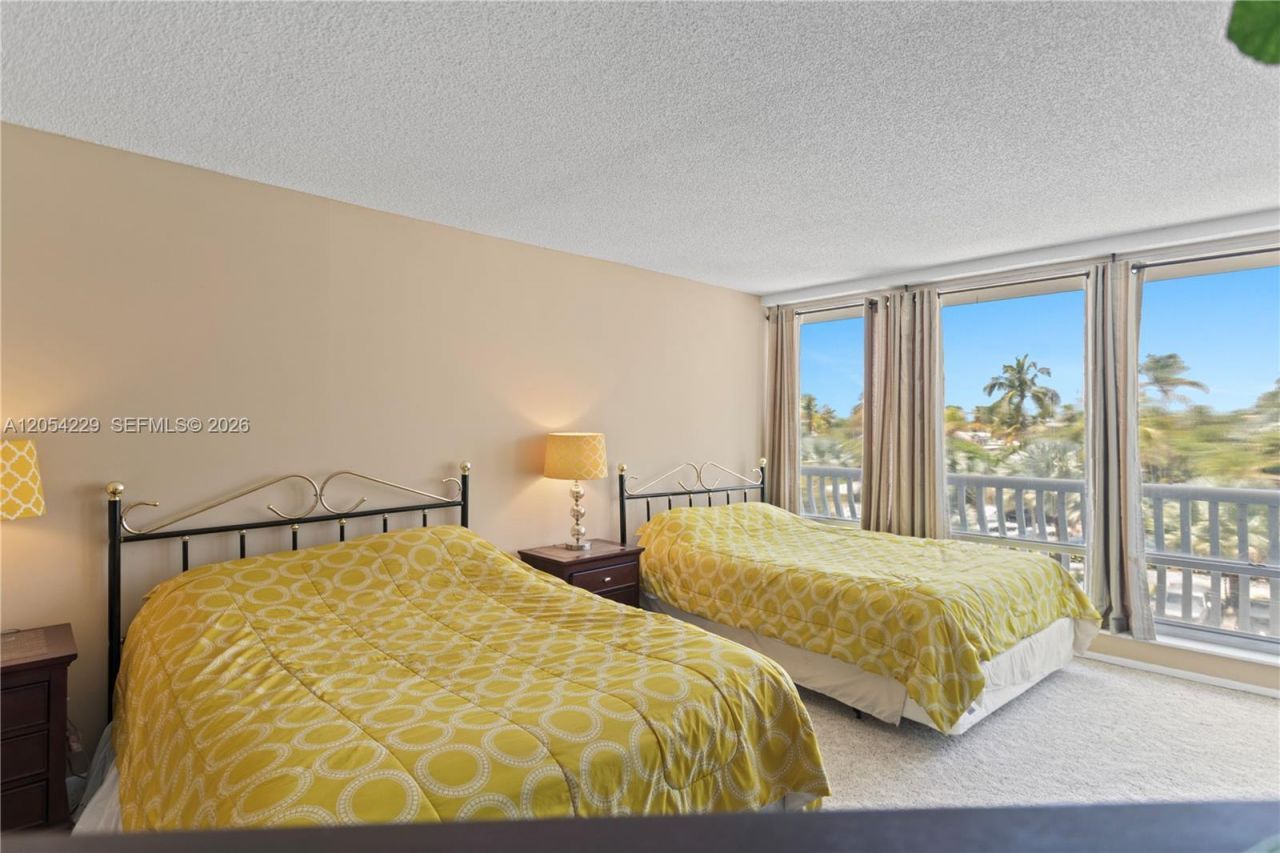 4020 Galt Ocean Dr , Unit 203, Fort Lauderdale, FL 33308 Photo