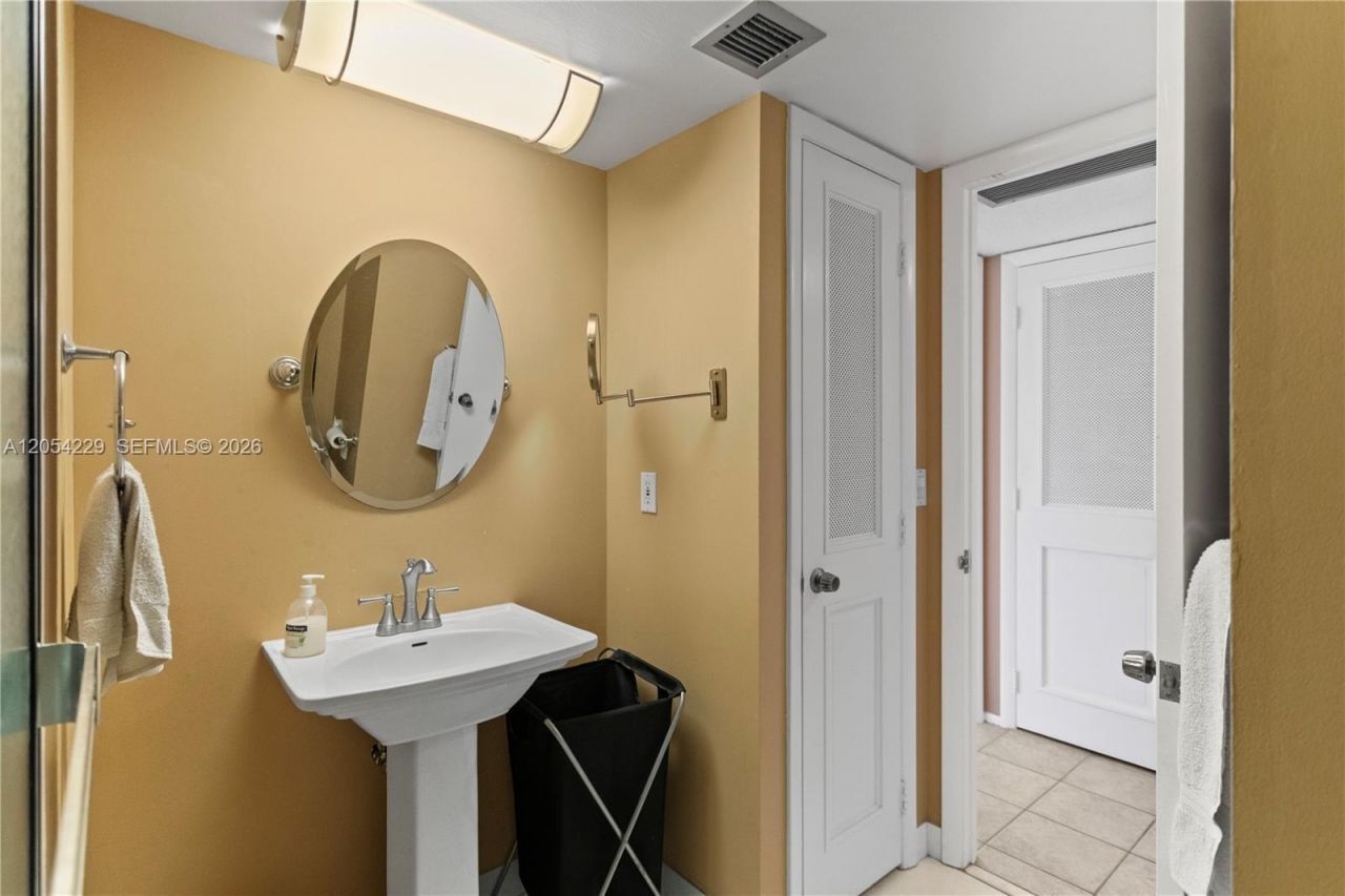 4020 Galt Ocean Dr , Unit 203, Fort Lauderdale, FL 33308 Photo