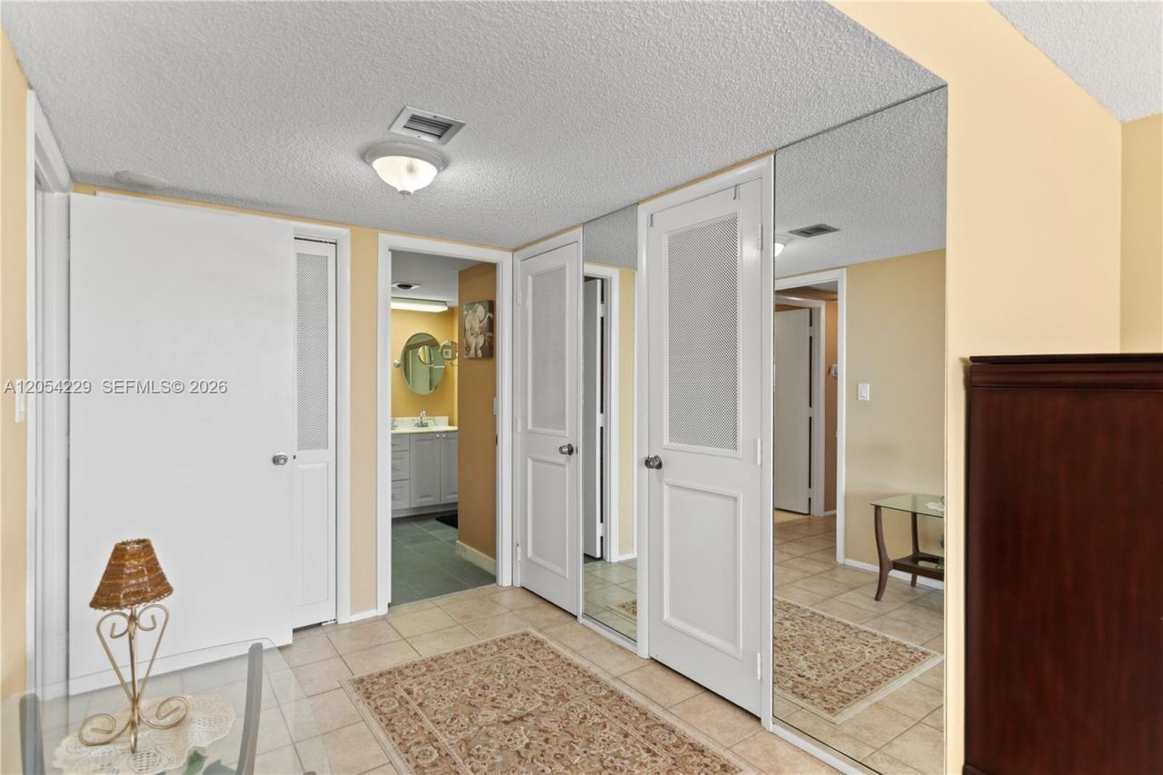 4020 Galt Ocean Dr , Unit 203, Fort Lauderdale, FL 33308 Photo