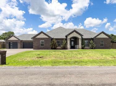 12155 NE Wild Ridge, Elgin, OK 73538