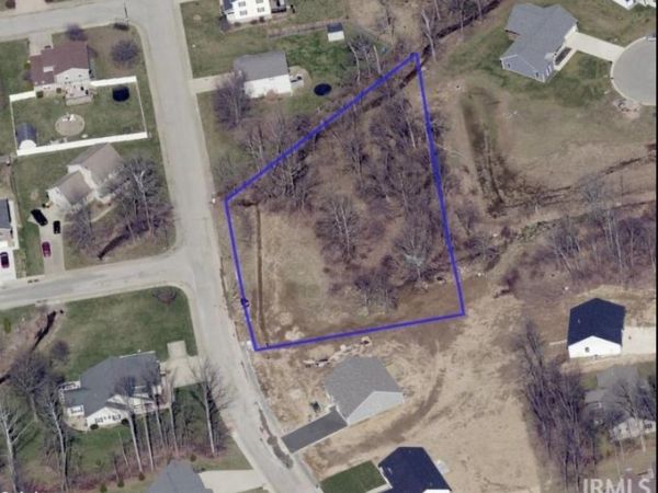 811 N Daisy Drive, Ellettsville, IN 47429