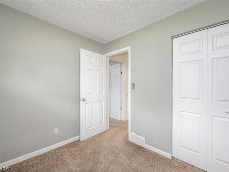 371 Washington Avenue, Barberton, OH 44203 Photo 14
