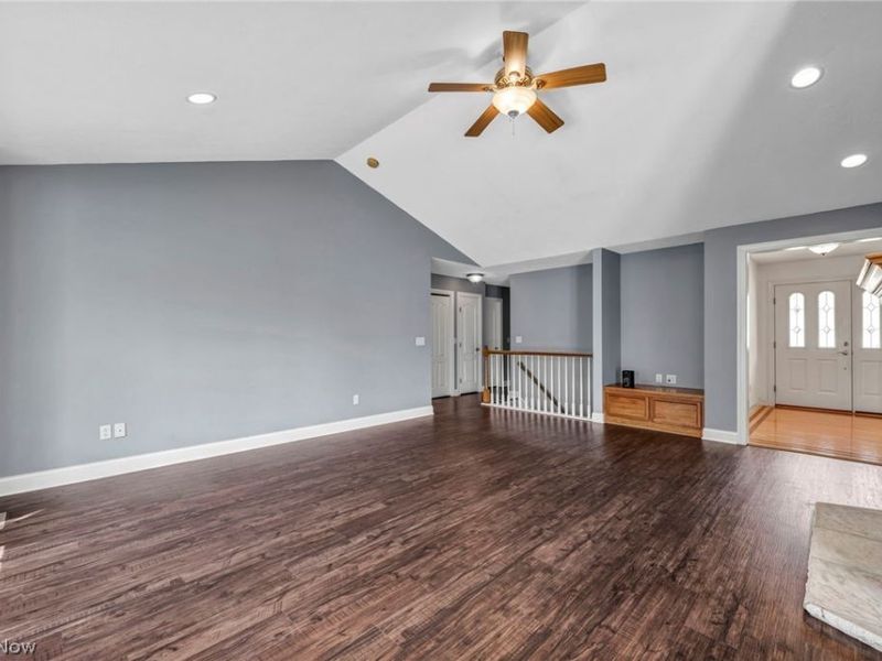 690 Grantwood Avenue, Sheffield Lake, OH 44054 Photo 13