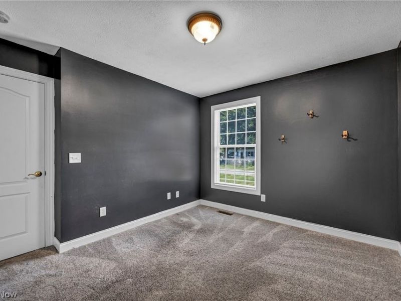 690 Grantwood Avenue, Sheffield Lake, OH 44054 Photo 17
