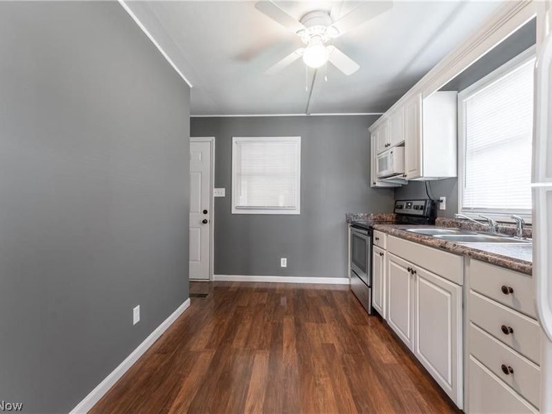 2833 Ellis Avenue NE, Canton, OH 44705 Photo 12