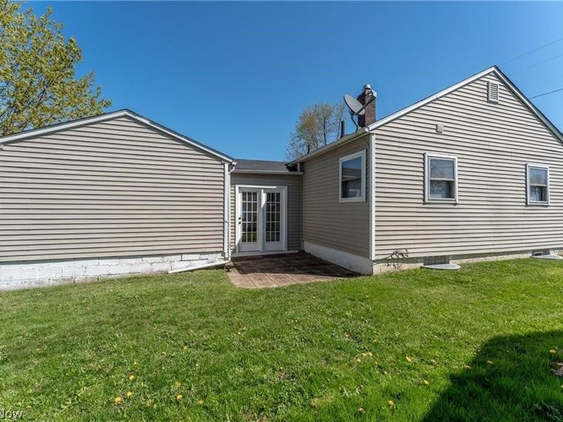 2833 Ellis Avenue NE, Canton, OH 44705 Photo 6