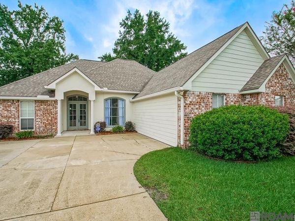 17343 Les Chenier St, Prairieville, LA 70769