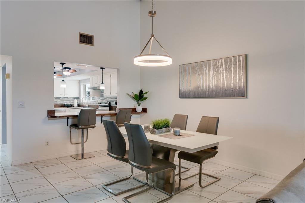 511 SE 43rd St , Unit 203, Cape Coral, FL 33904 Photo