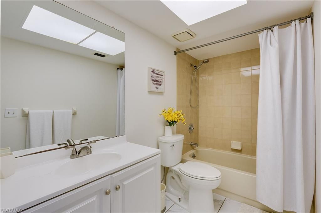 511 SE 43rd St , Unit 203, Cape Coral, FL 33904 Photo