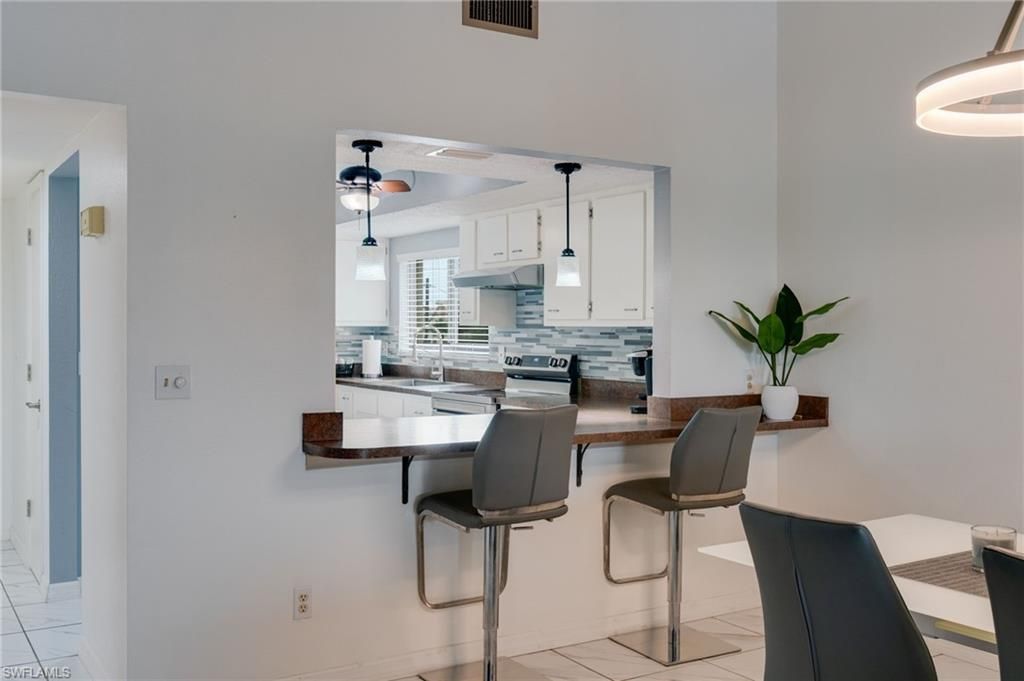 511 SE 43rd St , Unit 203, Cape Coral, FL 33904 Photo