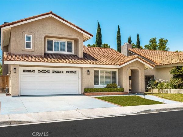 7 Temecula Court , Rancho Santa Margarita, CA 92688