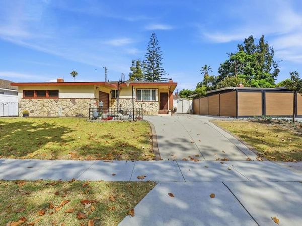 3121 N Los Coyotes Diagonal , Long Beach, CA 90808