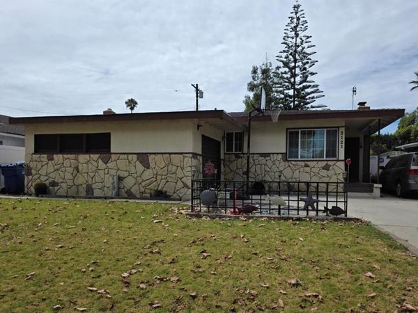 3121 N Los Coyotes Diagonal , Long Beach, CA 90808