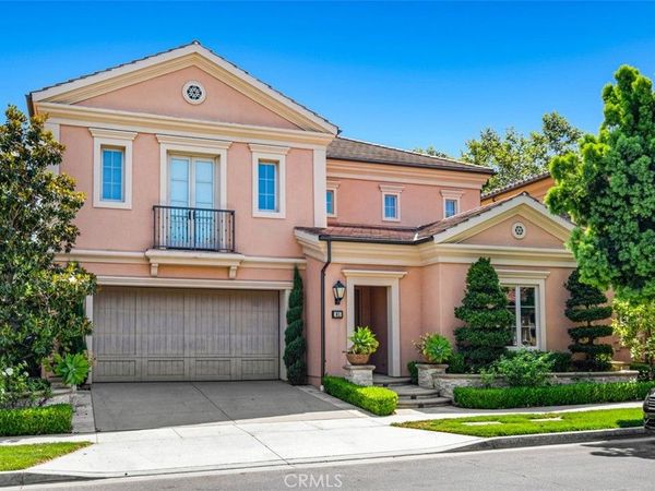 61 Triana, Irvine, CA 92618
