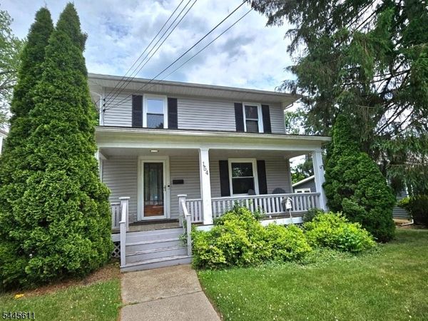 154 E Prospect St, Hackettstown, NJ 07840