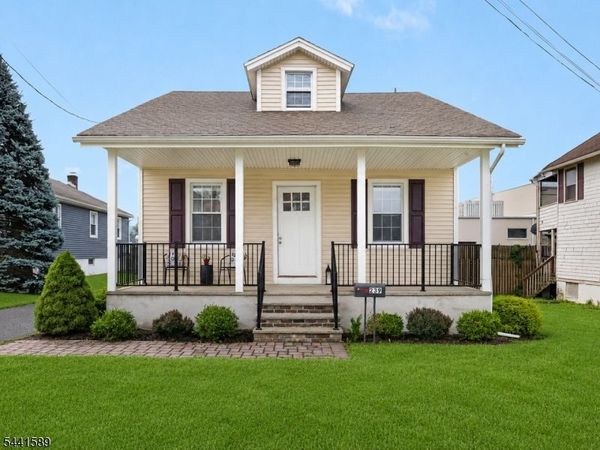239 Washington St, Berkeley Heights, NJ 07922