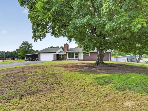 75 Forest Park Drive, Nashua, NH 03060
