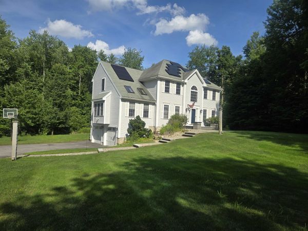 32 Stowell Road, Bedford, NH 03110