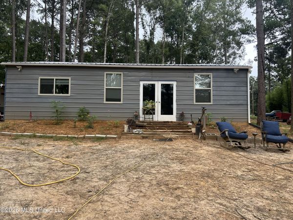 211 Clark Cemetery Road, Laurel, MS 39443