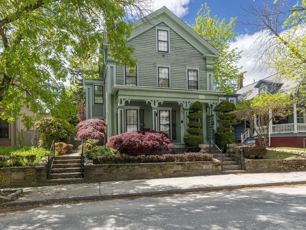 12 Crown St., Worcester, MA 01609