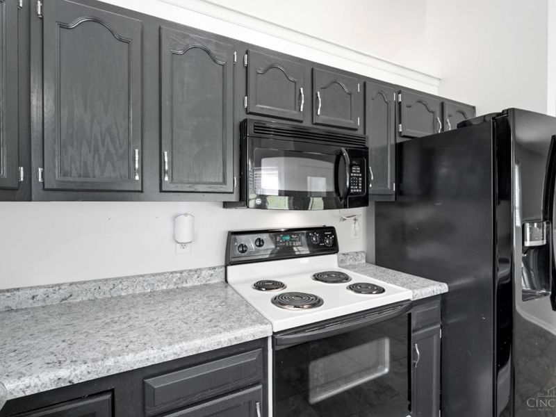 251 Fairborn Drive, Hamilton, OH 45013 Photo 9