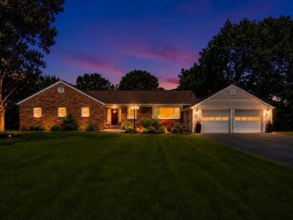 1201 Summit Dr , Newark, NY 14513