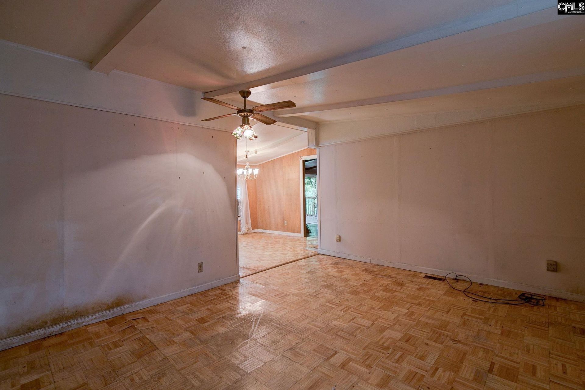 1326 Colie Branham Road  Photo 6