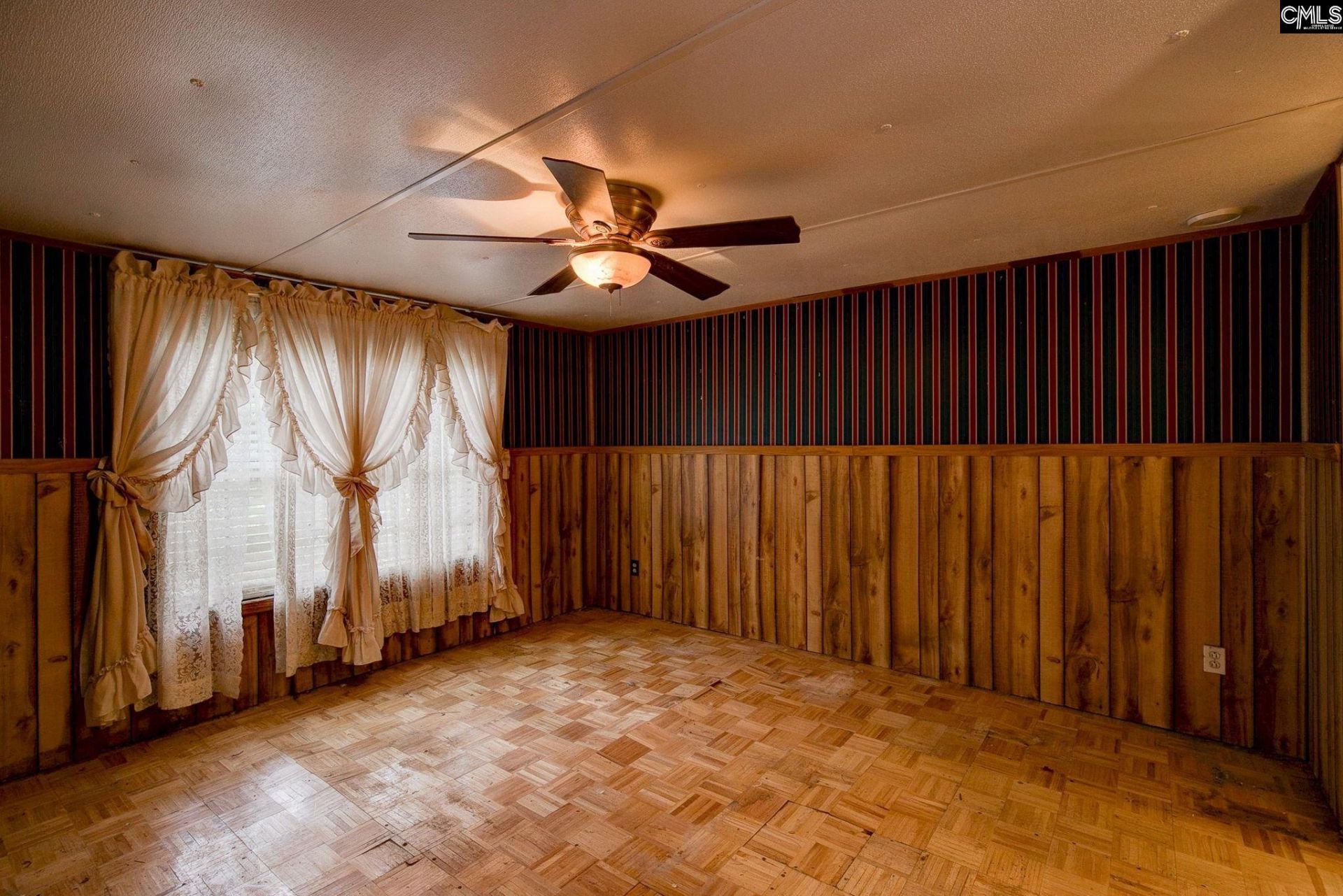 1326 Colie Branham Road  Photo 7