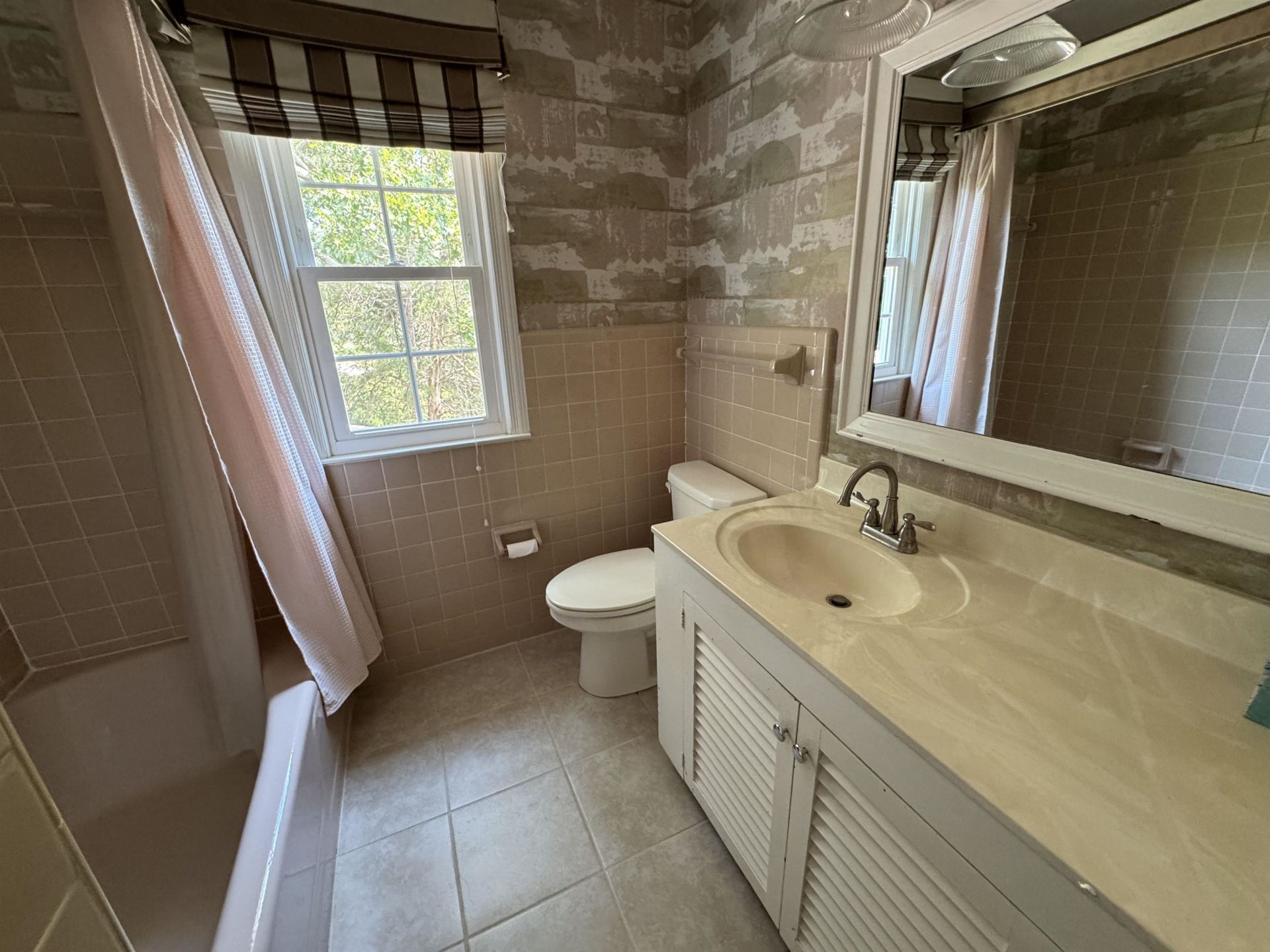 9100 Kings Rd.  Photo 14