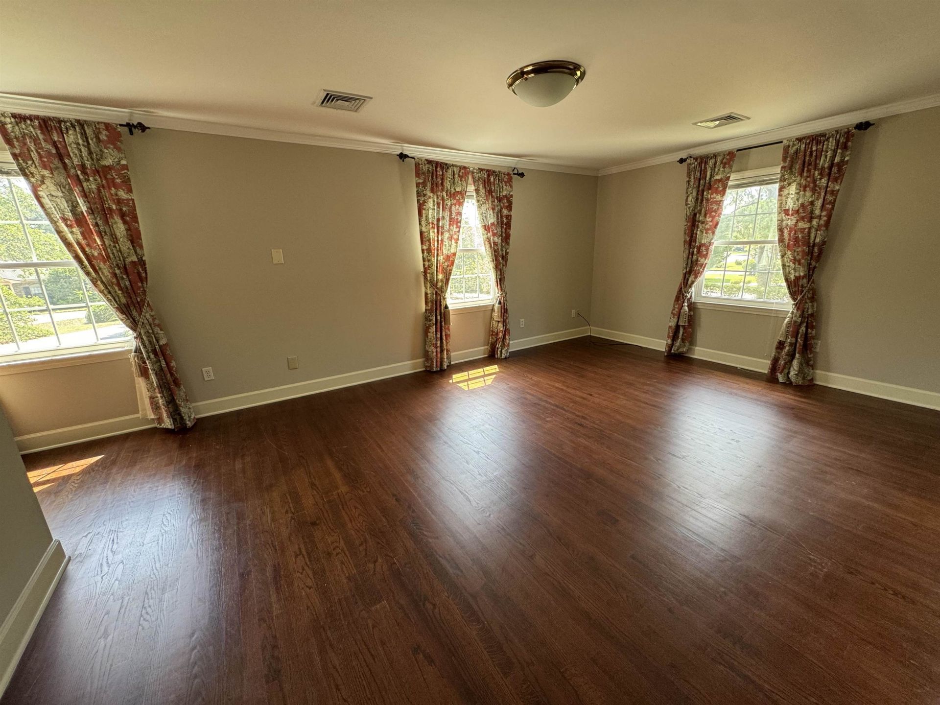 9100 Kings Rd.  Photo 15