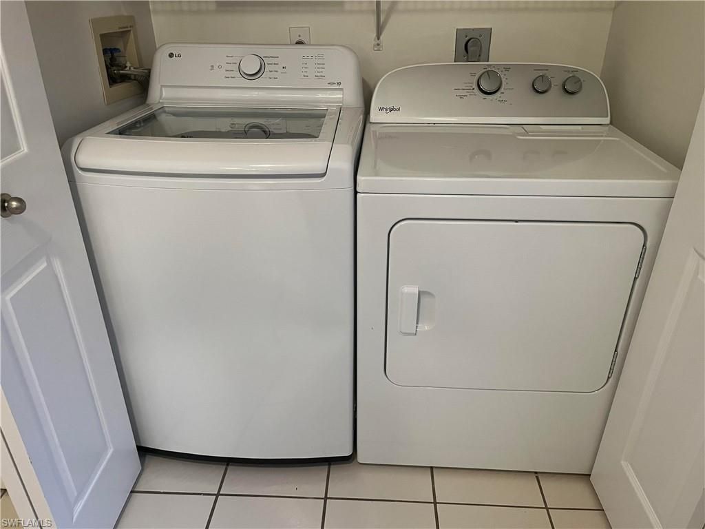 4950 Deerfield Way , Unit 102, Naples, FL 34110 Photo
