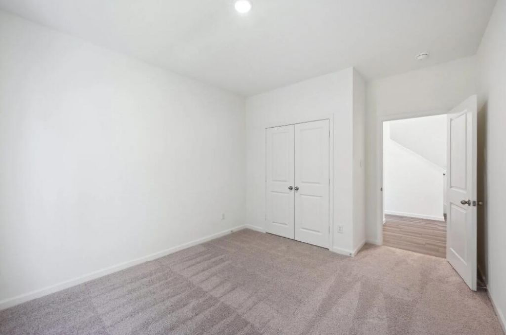 5303 Cottage Landing Drive Photo 7