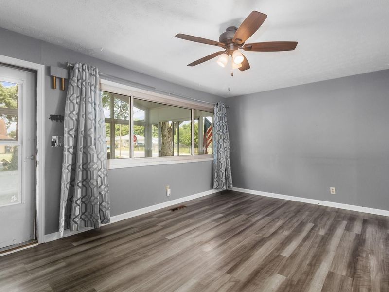 470 Virginia Circle W, Whitehall, OH 43213 Photo 7