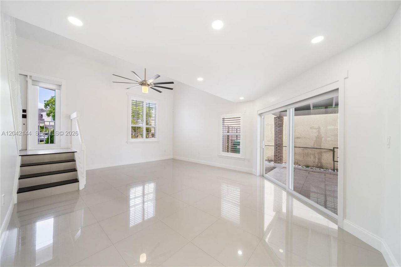 11855 SW 102nd St , Miami, FL 33186 Photo
