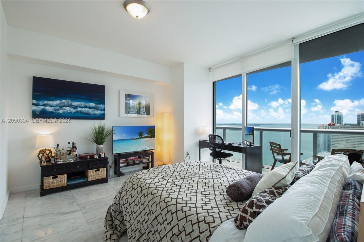 495 Brickell Ave , Unit 3803, Miami, FL 33131 Photo