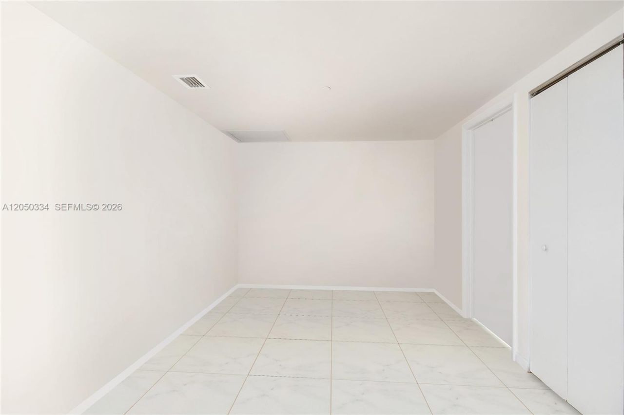 495 Brickell Ave , Unit 3803, Miami, FL 33131 Photo
