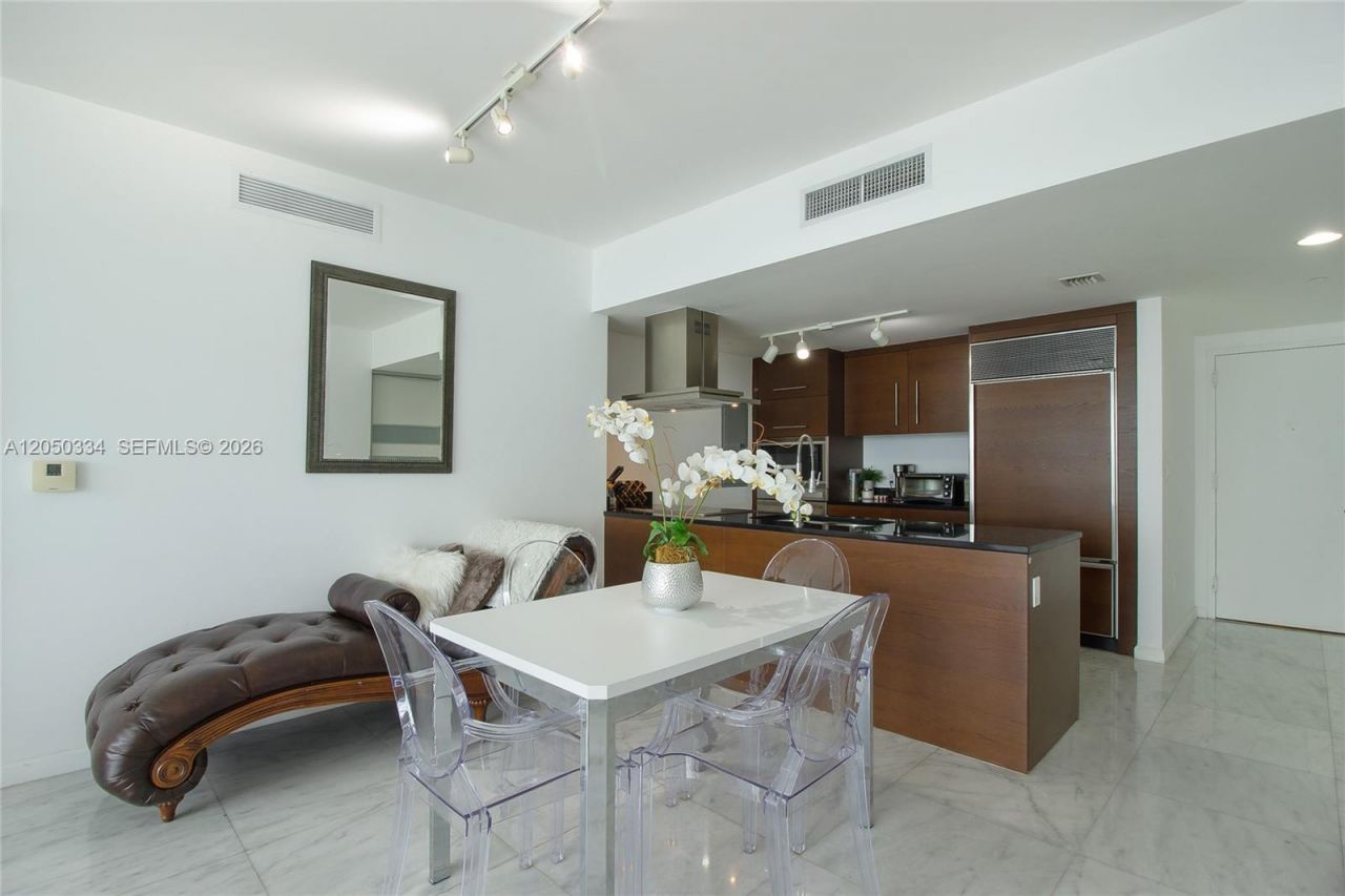 495 Brickell Ave , Unit 3803, Miami, FL 33131 Photo