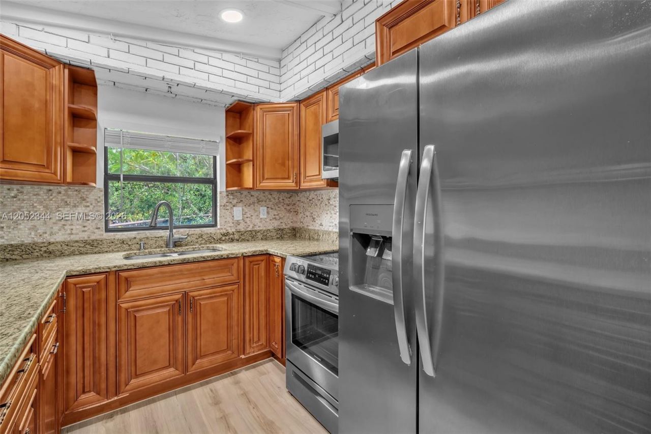 5096 SW 28th Ter , Fort Lauderdale, FL 33312 Photo