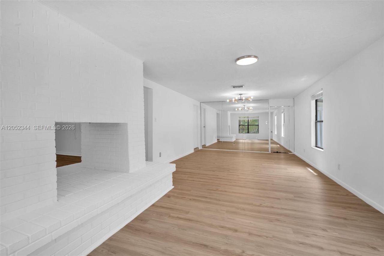 5096 SW 28th Ter , Fort Lauderdale, FL 33312 Photo