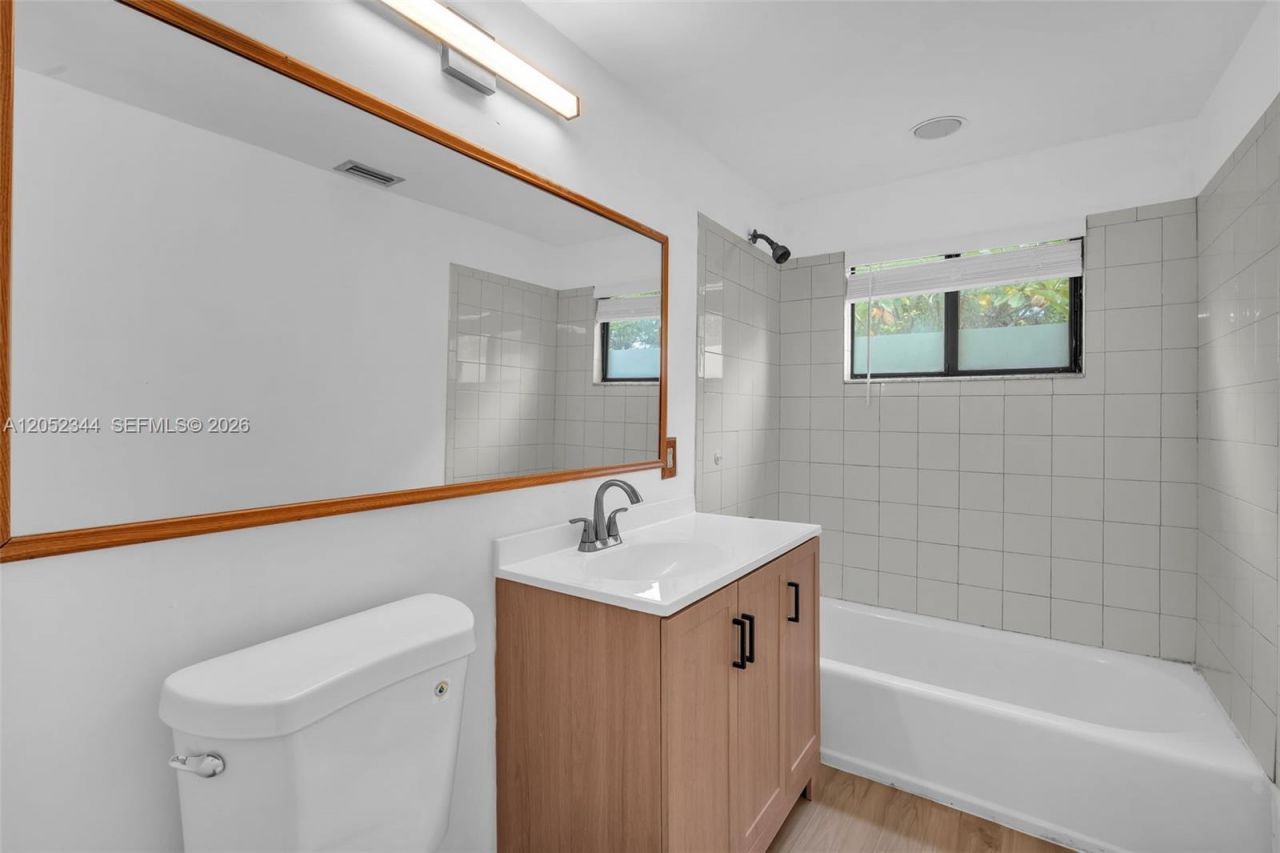 5096 SW 28th Ter , Fort Lauderdale, FL 33312 Photo