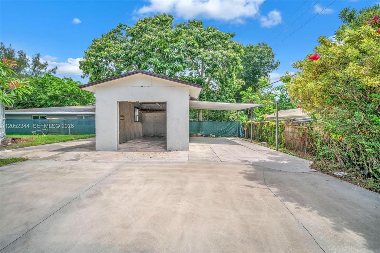 5096 SW 28th Ter , Fort Lauderdale, FL 33312 Photo