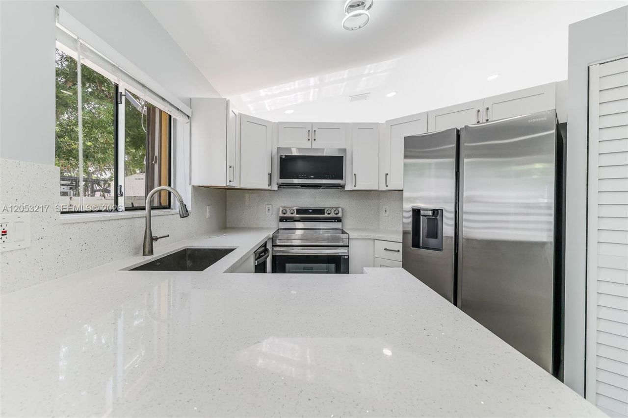 13765 SW 145th St , Miami, FL 33186 Photo