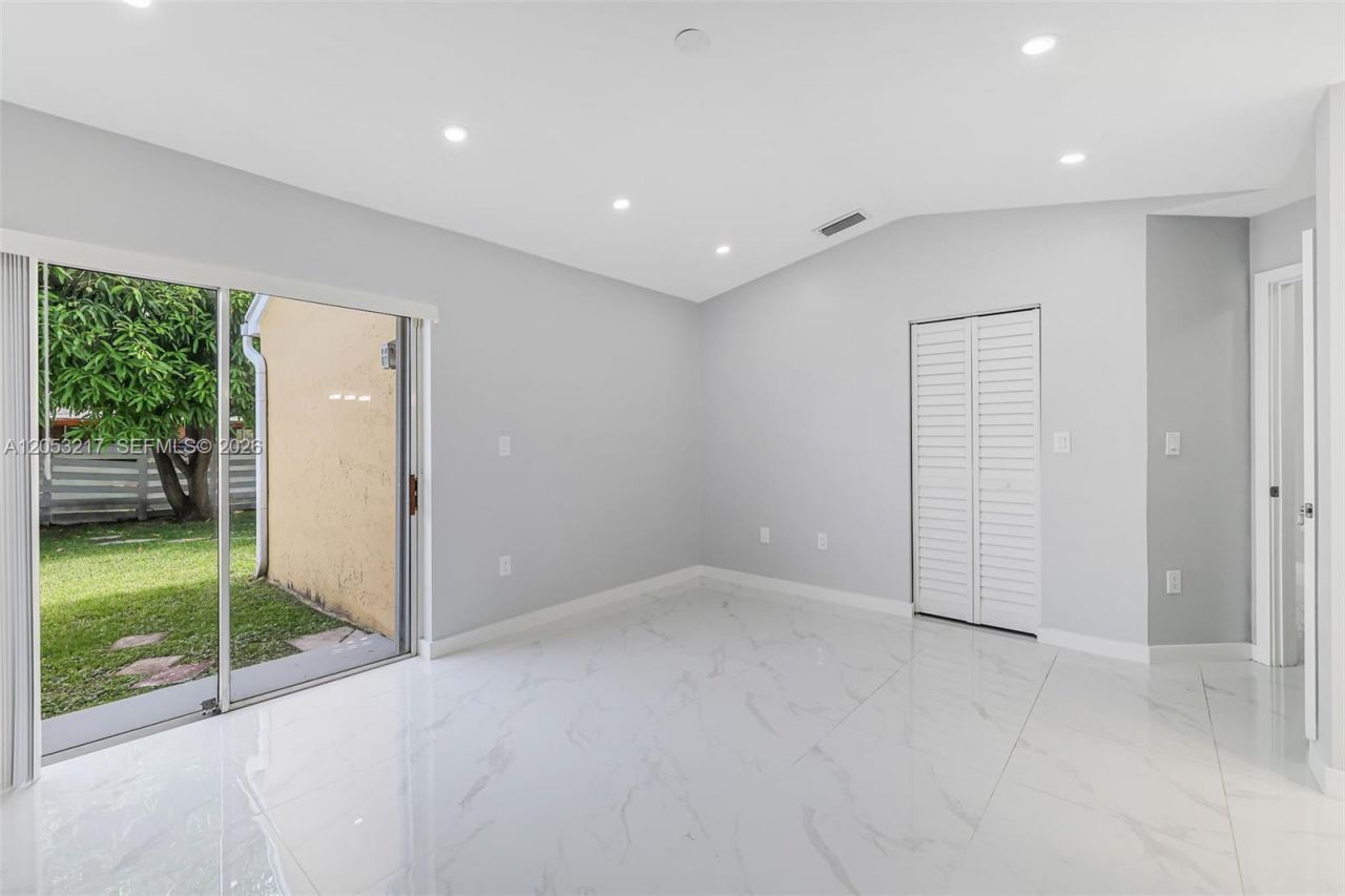 13765 SW 145th St , Miami, FL 33186 Photo