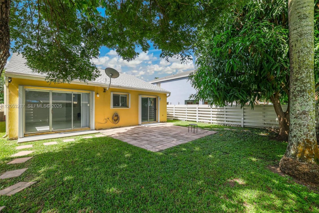 13765 SW 145th St , Miami, FL 33186 Photo