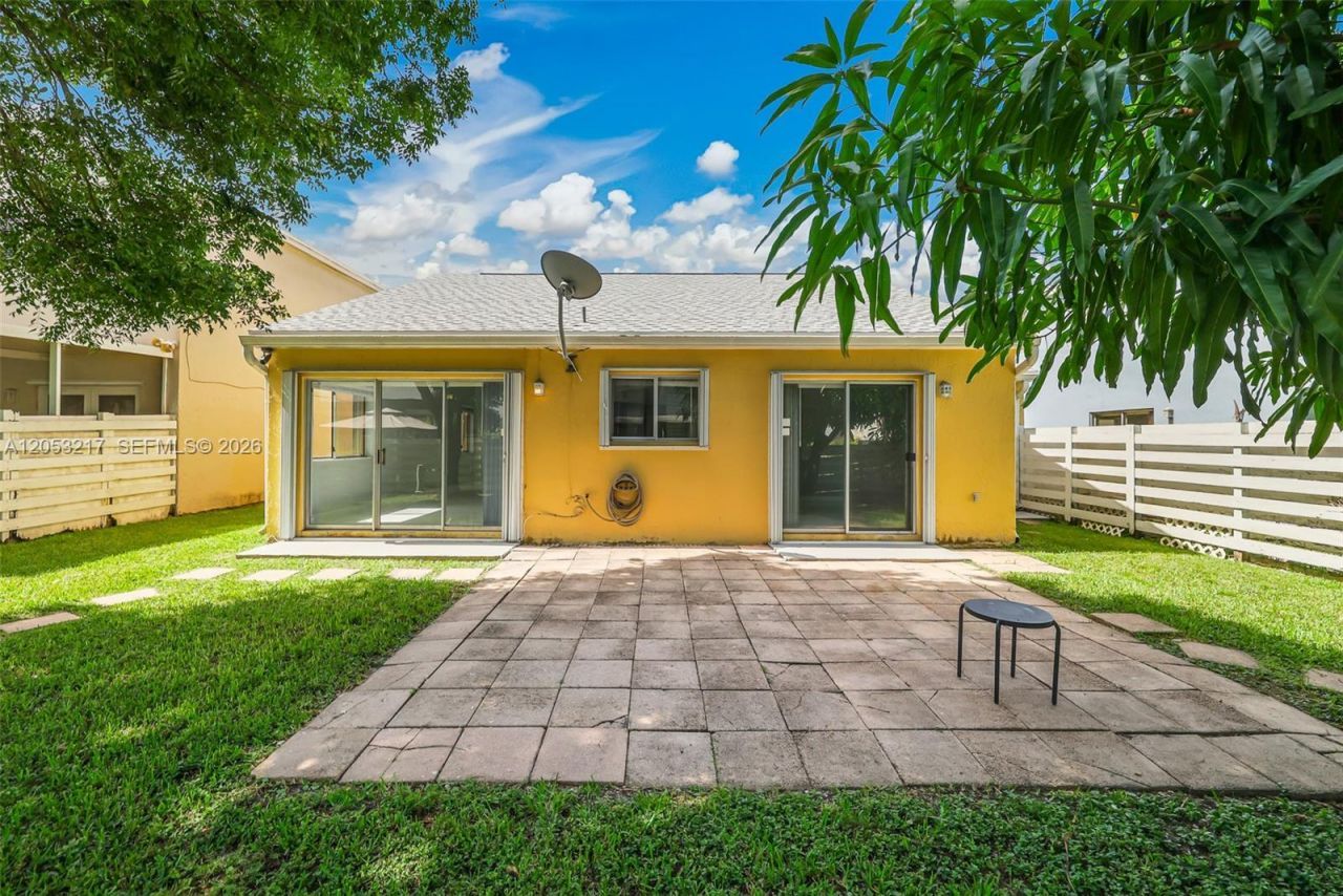 13765 SW 145th St , Miami, FL 33186 Photo