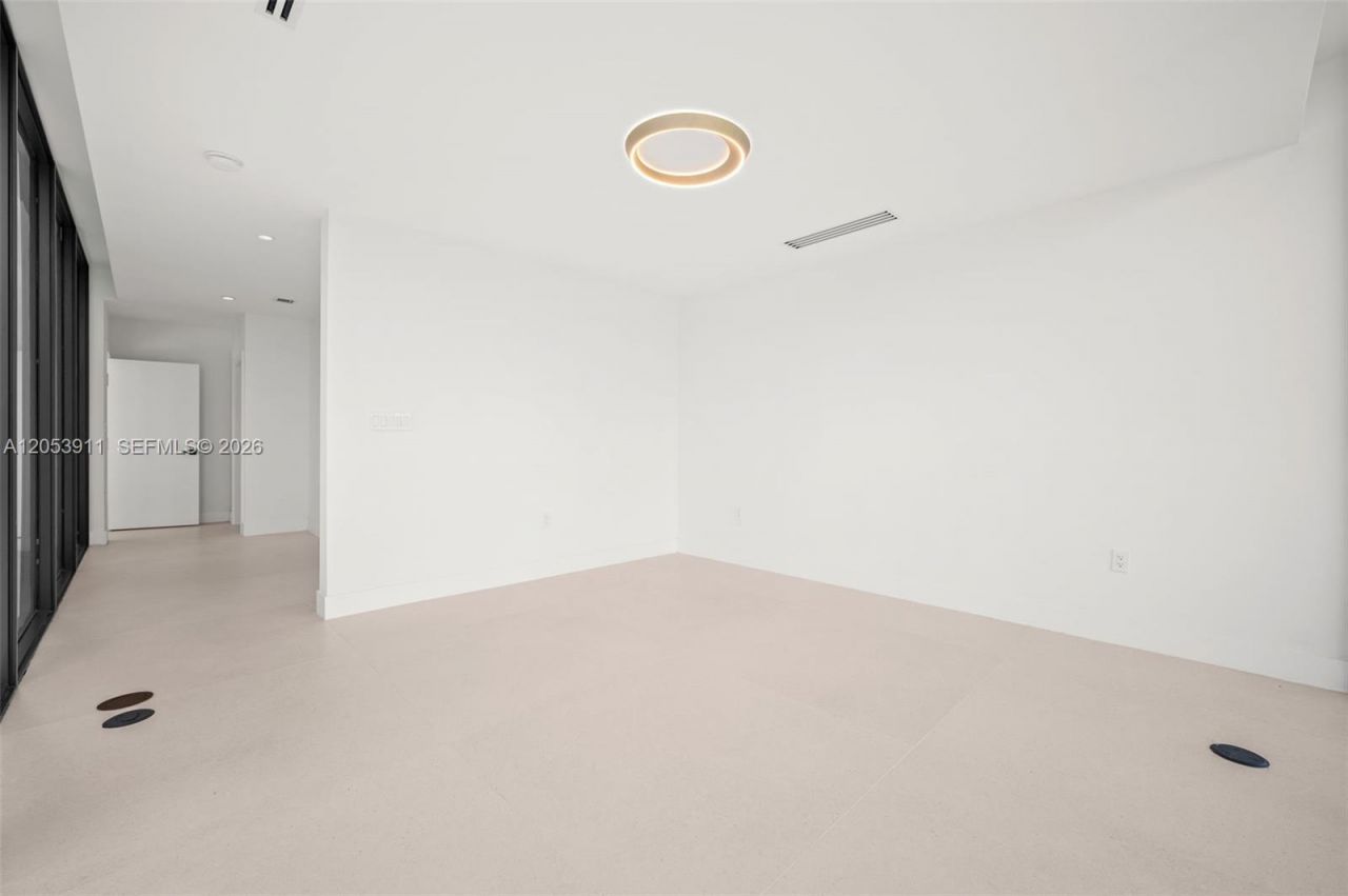 3310 Elizabeth St , Miami, FL 33133 Photo